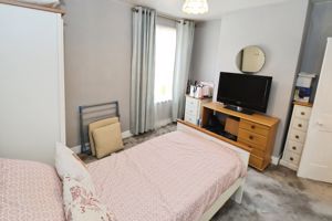 NEW STREET- click for photo gallery